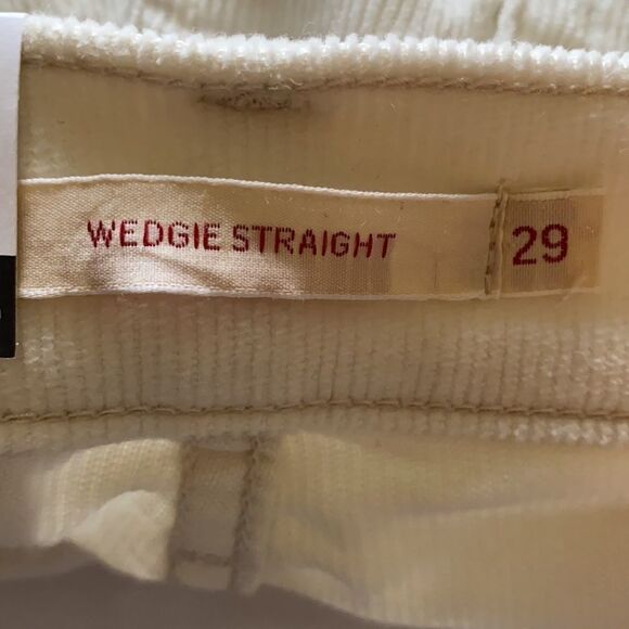 LEVI’S PREMIUM “Wedgie Straight” High Rise Cords - Picture 6 of 6